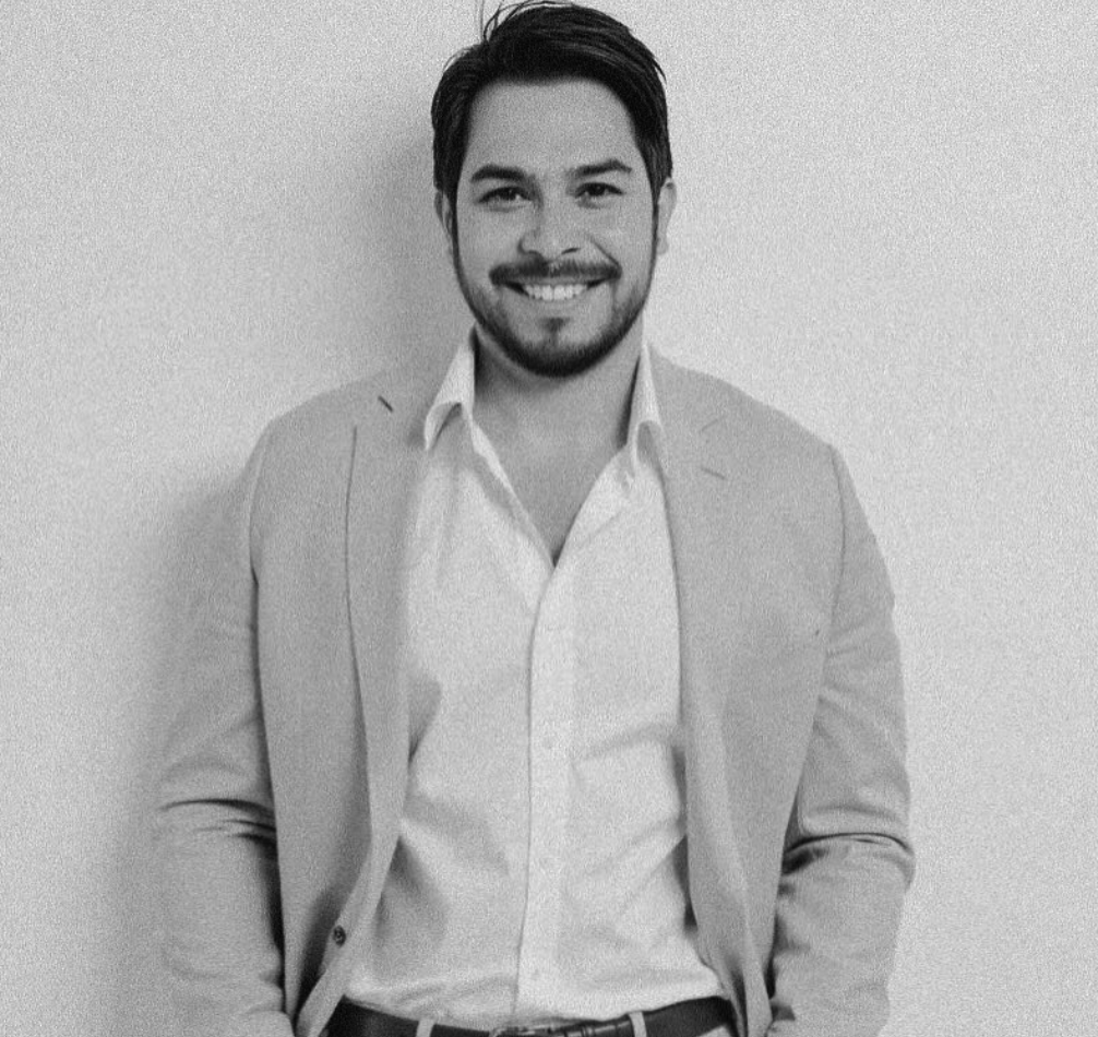 Dr. Luis Miguel Cobos Barrezueta